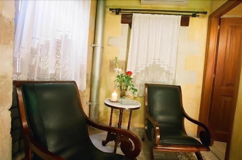 Ifigenia Lux Maisonette In Oldtown And Villas In Theriso Vilage 14 Km Outside Of Chania 하니아 외부 사진
