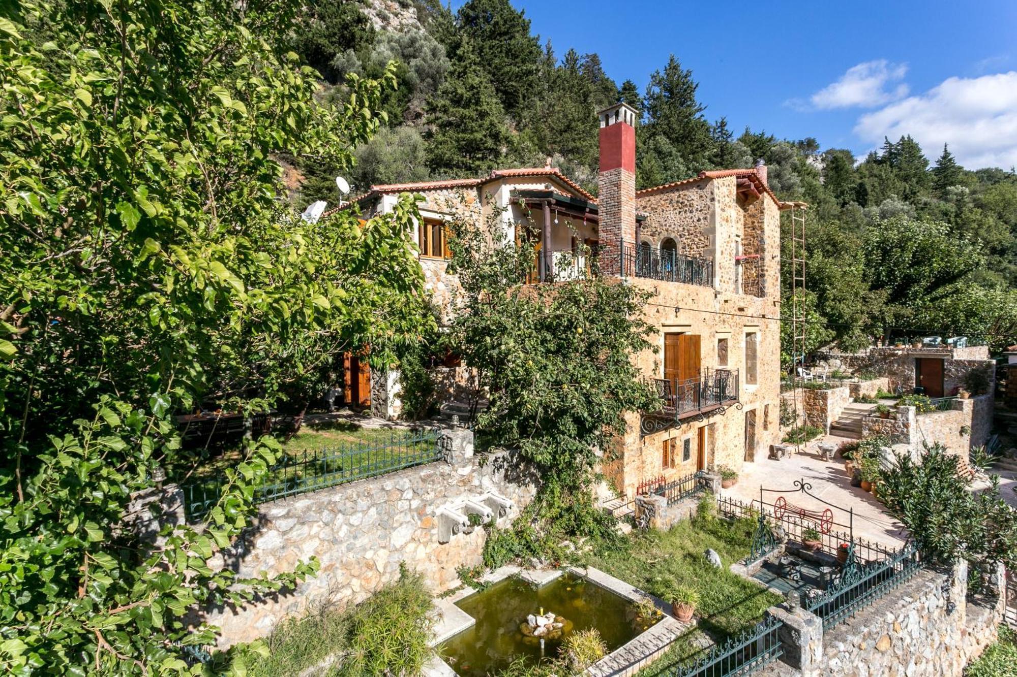 Ifigenia Lux Maisonette In Oldtown And Villas In Theriso Vilage 14 Km Outside Of Chania 하니아 외부 사진